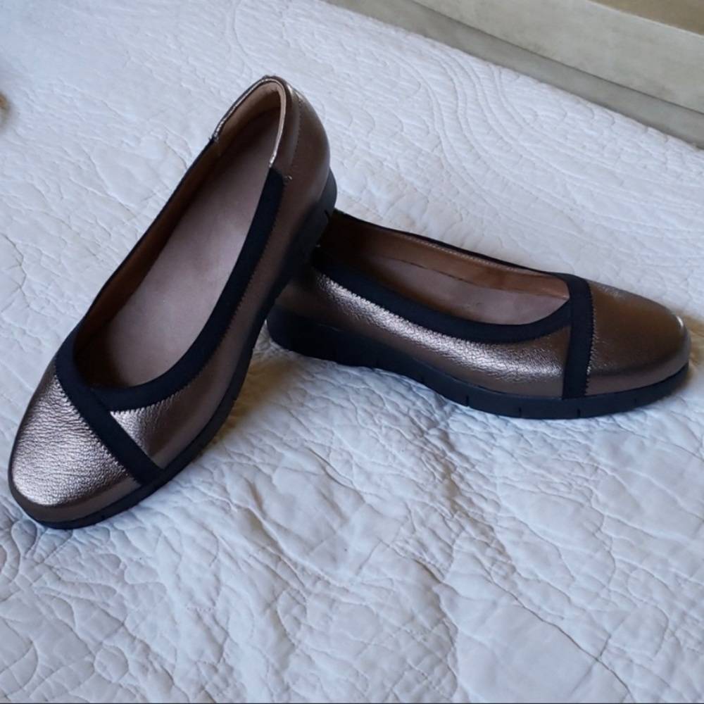 Clarks Artisan Womens Flats, size 10